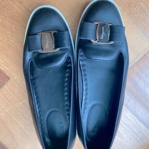 Very Good Condition Ferragamo Leather Slip Novello Slip On Sneaker